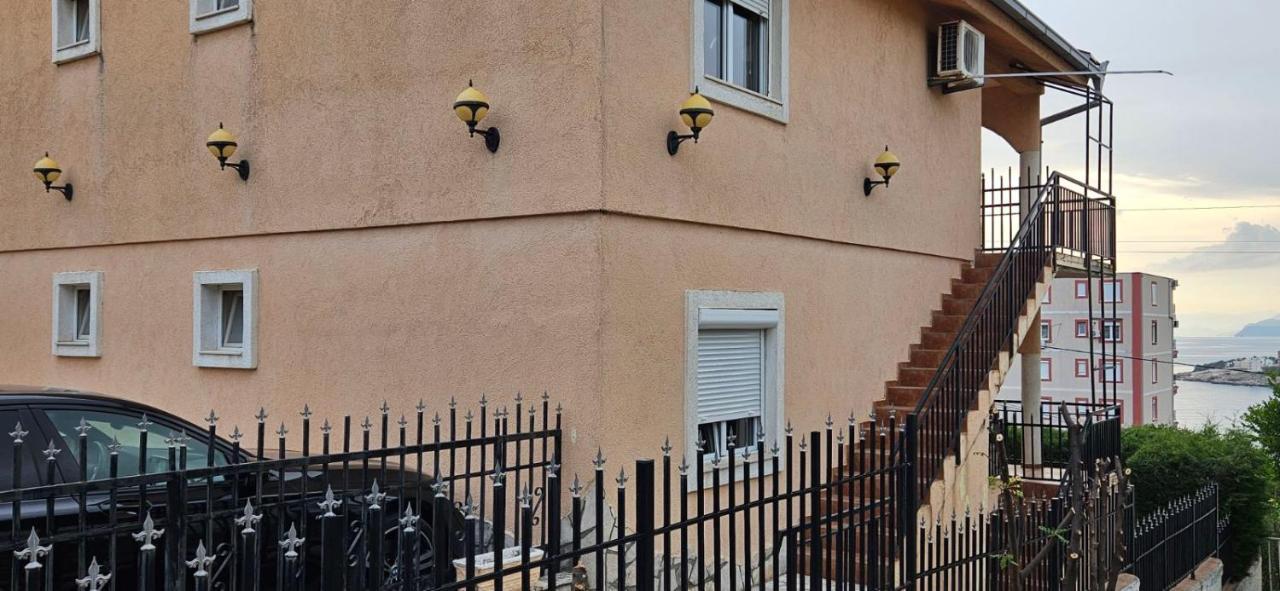 Apartmani Ljubica Utjeha Esterno foto