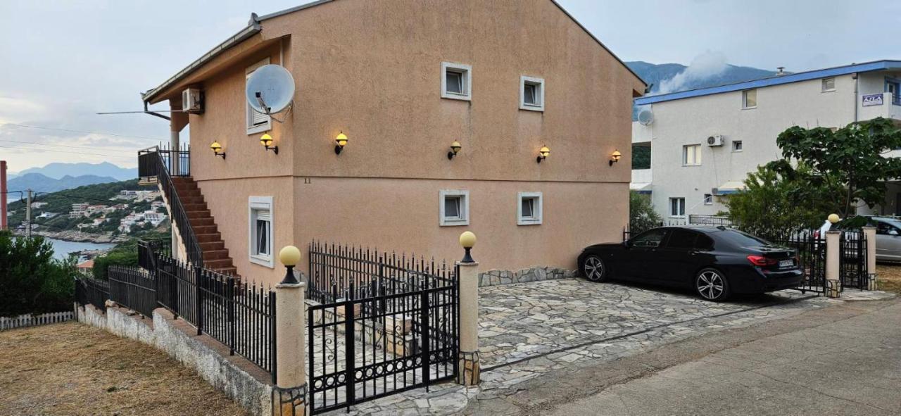 Apartmani Ljubica Utjeha Esterno foto
