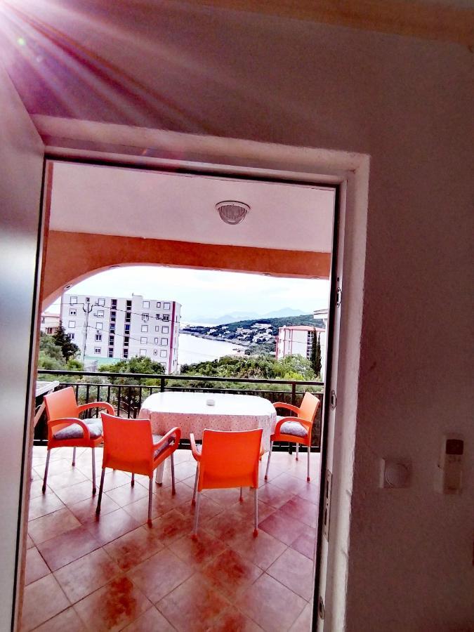 Apartmani Ljubica Utjeha Esterno foto