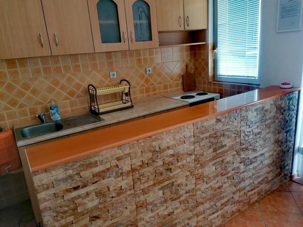 Apartmani Ljubica Utjeha Esterno foto