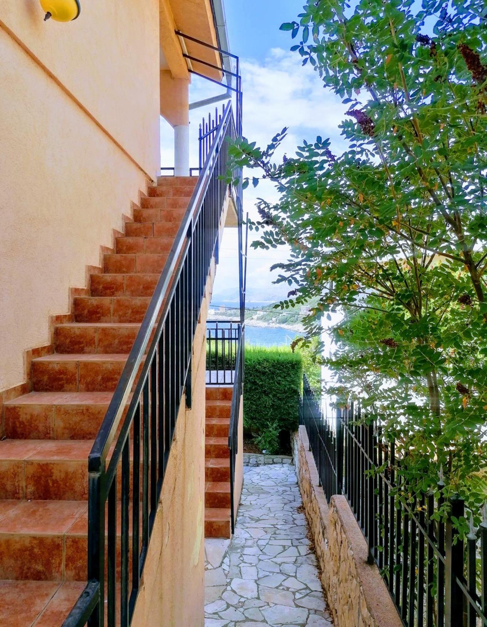 Apartmani Ljubica Utjeha Esterno foto