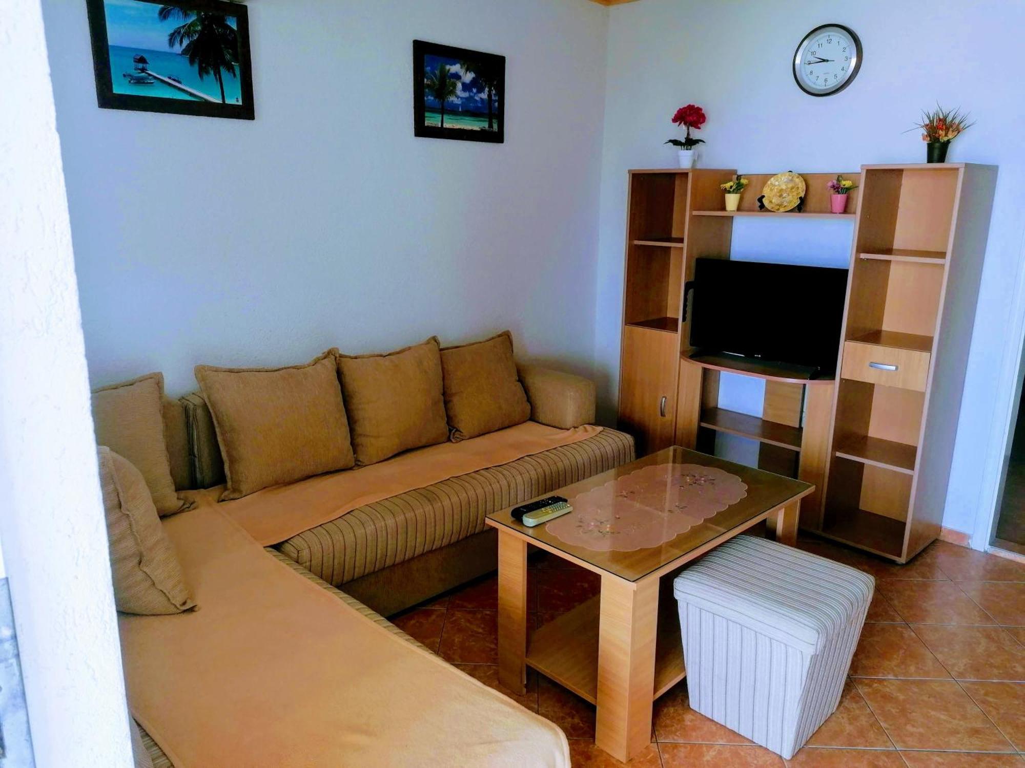 Apartmani Ljubica Utjeha Esterno foto