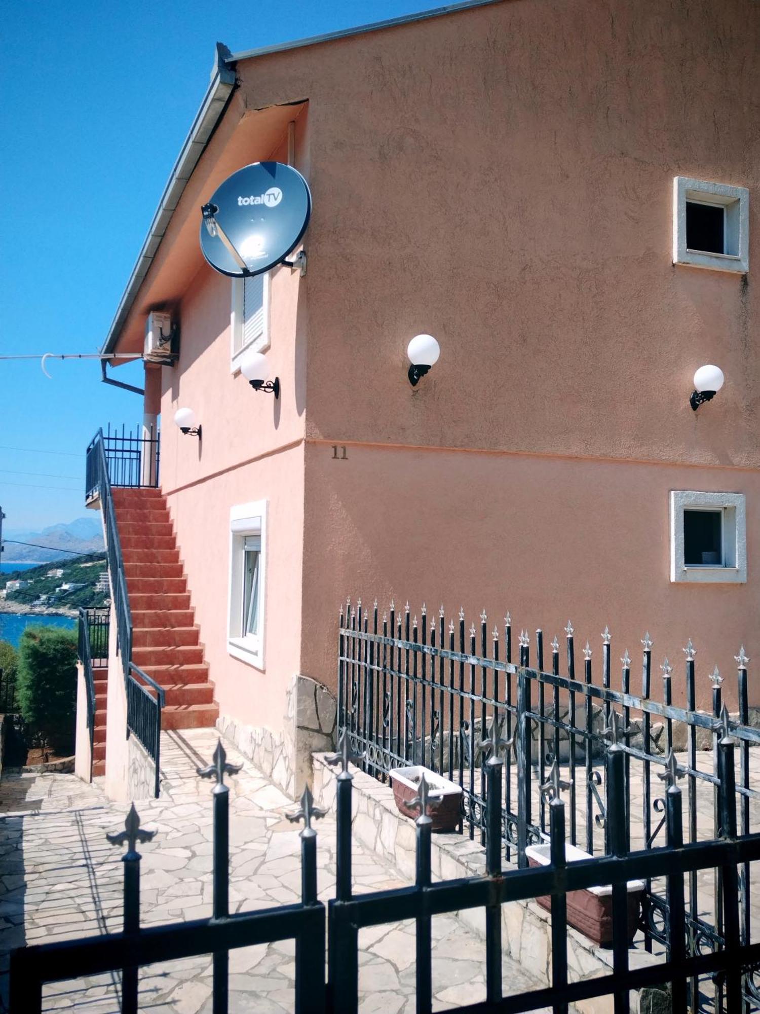 Apartmani Ljubica Utjeha Esterno foto